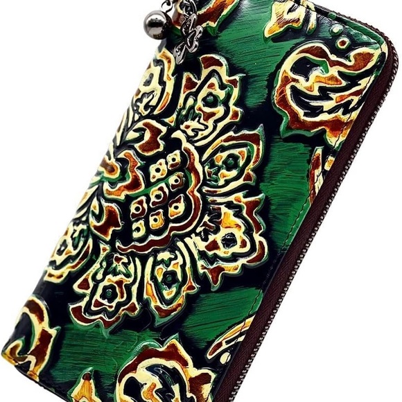 KISIGNS Genuine embossed Leather Wallet for Women New York New In Box - Picture 4 of 9